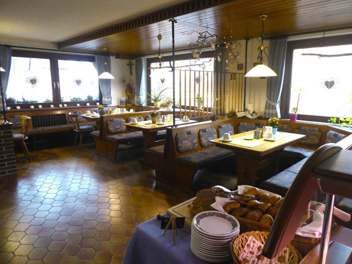 Pension Gasthof Zum Lamm Bischofsheim an der Rhon Bagian luar foto
